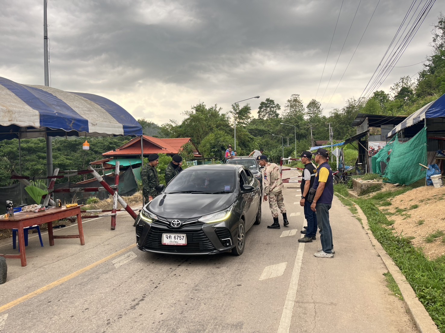 ภาพด่านตรวจ