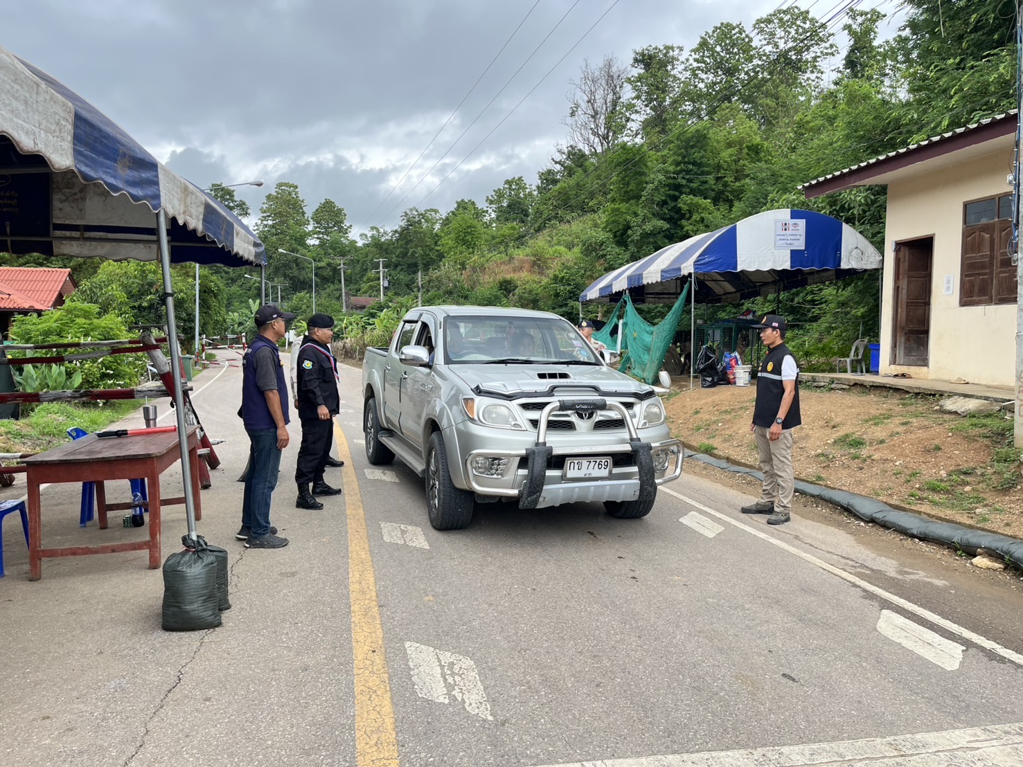 ภาพด่านตรวจ